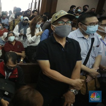 Potret Ratusan Nasabah KSP Indosurya Geruduk PN Jakpus