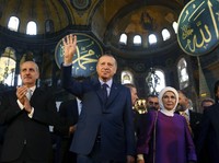 Erdogan Abaikan Barat, Hagia Sophia Jadi Masjid Lagi