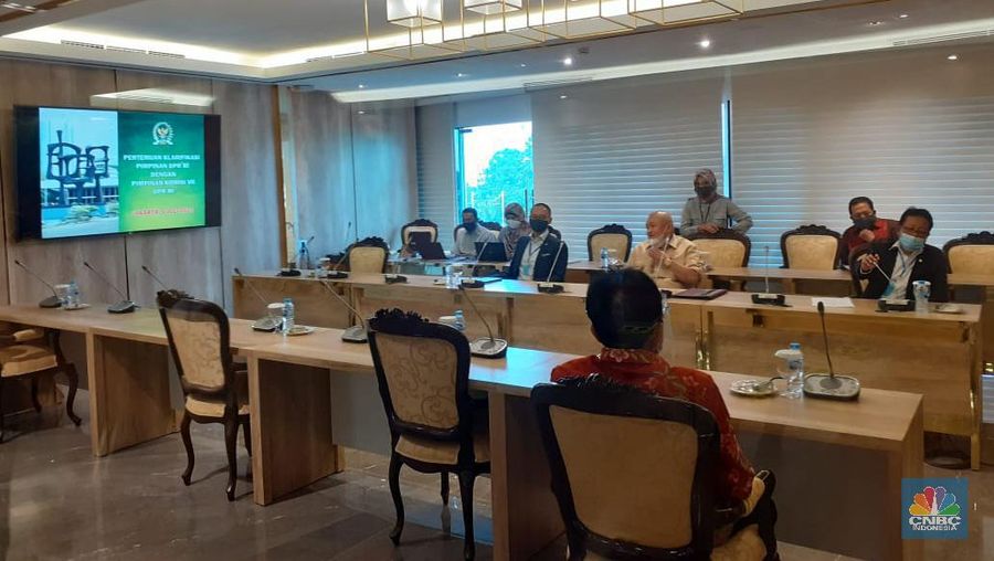 Pimpinan DPR akan melakukan pemanggilan Klarifikasi pimpinan Kom VII terkait pelibatan CSR BUMN (CNBC Indonesia/ Annisatul Umah)