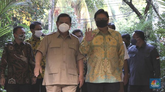 Airlangga meets Prabowo in Hambalang, what’s wrong?