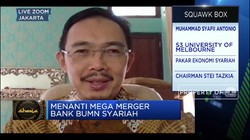 Ekonom: Daripada Holding, Bank BUMN Syariah Lebih Baik Merger