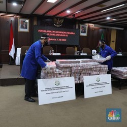 Disita Kejagung, Ini Gunungan Uang Rp97 M Milik Eks Bos TPPI