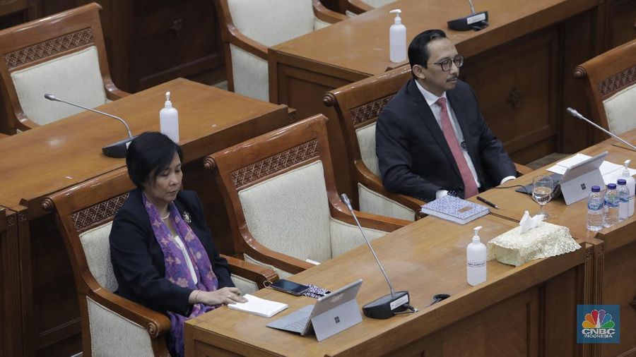 Fit and proper test, Aida S Budiman dan Juda Agung (CNBC Indonesia/ Tri Susilo)