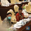 DPR Bully Kalung Anti Virus, Ini Reaksi Tak Diduga Mentan SYL