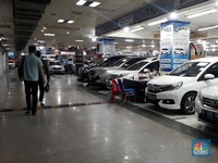 Raja Tega, Pedagang Tawar Murah Mobil yang Kena Diskon Pajak!