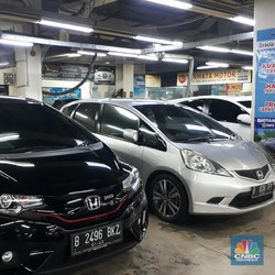 Harga Mobil Bekas Anjlok, Showroom Nyaris Kosong Melompong
