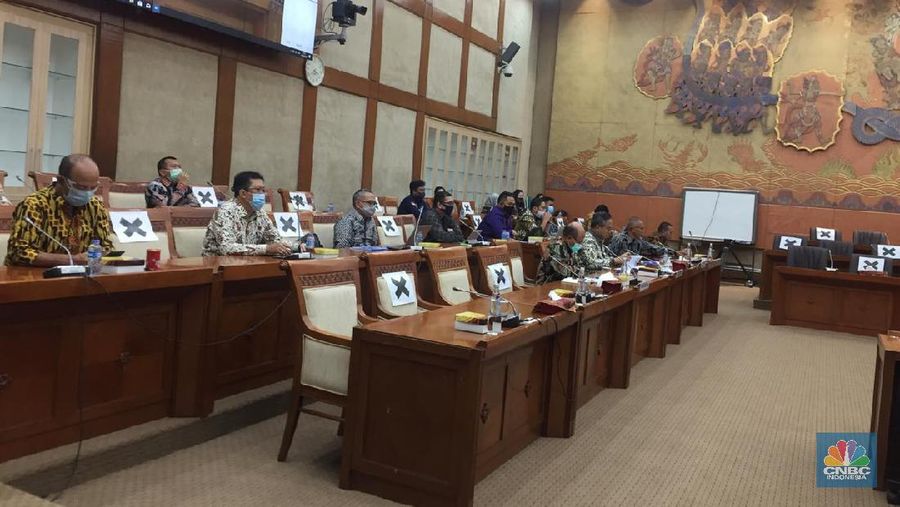 Rapat Panja Komisi VI DPR dengan Kementerian BUMN dan Asuransi jJwasraya (CNBC Indonesia/ Monica Wareza)