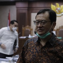 Majelis Hakim Bongkar Jejak Pencucian Uang Benny Tjokro
