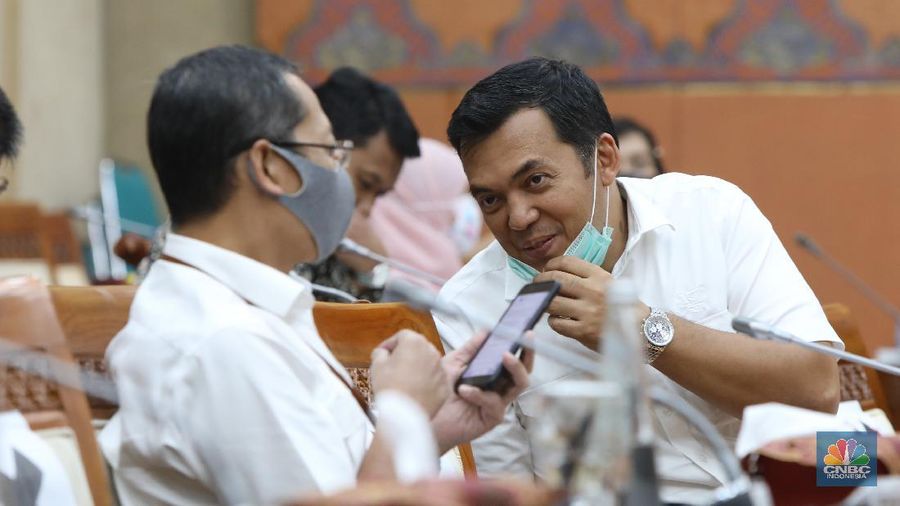 Direktur Utama PT Krakatau Steel Silmy Karim (CNBC Indonesia/ Muhammad Sabki)