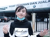 Wow! Baru 12 Tahun, Youtuber Ini Bisa Beli Alphard Sendiri