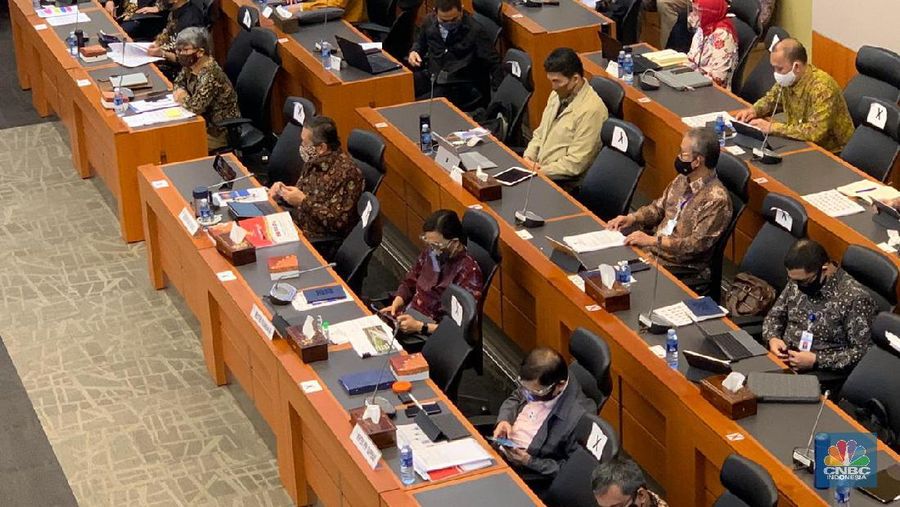 Kementerian Keuangan Rapat dengan Badan Anggaran (Banggar) DPR dalam penyampaian dan pengesahan Laporan Panja-panja dalam rangka Pembahasan Pembicaraan Pendahuluan RAPBN 2021 DAN RKP Tahun 2021. (CNBC Indonesia/Lidya Julita Sembiring)