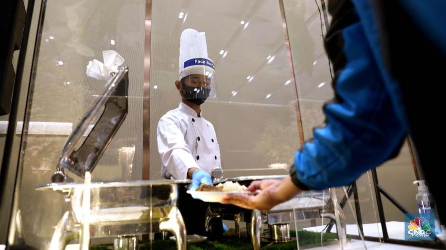 Simulasi resepsi pernikahan di masa normal baru di Jakarta, Kamis (9/7/2020). (CNBC Indonesia/ Muhammad Sabki)