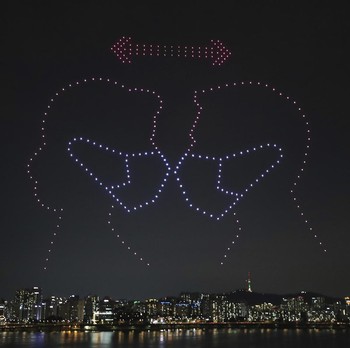 Ratusan Drone di Langit Korea, Kampanye Lawan Covid-19