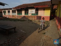 Sedih! Sekolah Ambruk di Kabupaten Bekasi