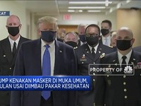 Geger! Donald Trump Pakai Masker