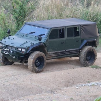 Penampakan Kendaraan Taktis 4X4 'MAUNG' Made in RI