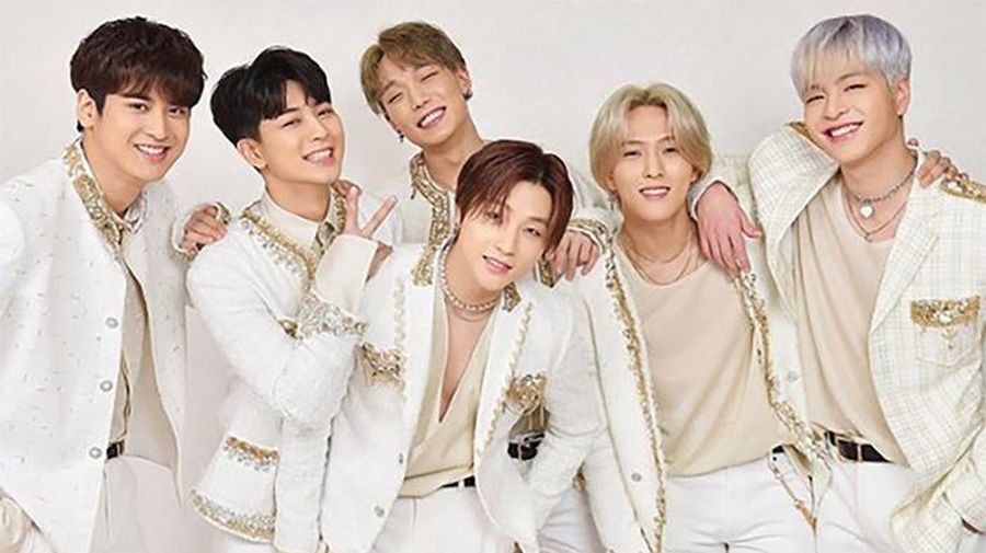 Boyband Ikon. instagram/withkonic