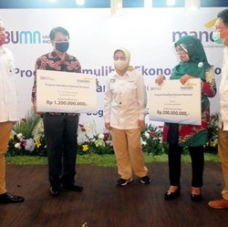 Demi PEN, Bank Mandiri Salurkan Rp 3,5 M kepada UMKM di Bogor