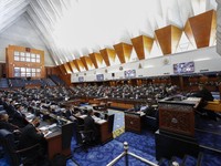 Kacau! Sidang DPR Malaysia Rusuh Gara-gara Komentar Rasis
