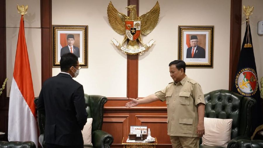 Sandiaga Uno Berkunjung ke kantor Prabowo Subianto. Dok: Tim Media Sandiaga Uno