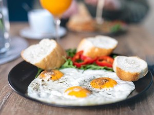 Ini Waktu Terbaik Konsumsi Sarapan Menurut Ahli Gizi