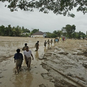 Potret Masamba yang Porak-poranda Diterjang Banjir Bandang
