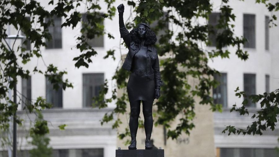 Patung pendemo Black Lives Matter. AP/Matt Dunham