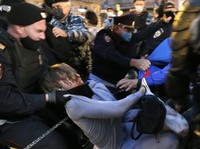 Demo Anti-Putin Rusuh! Polisi Ciduk 3.000 Simpatisan Navalny