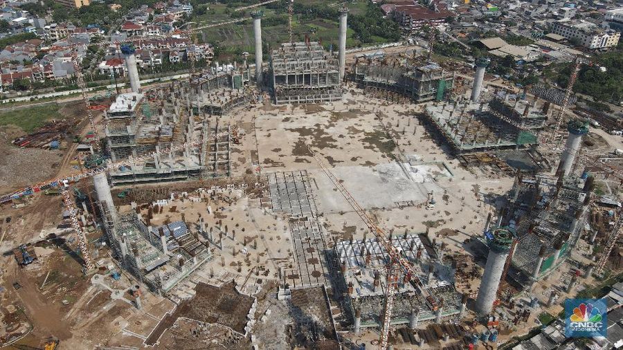 Pembangunan Stadion Jakarta International Stadium. (CNBC Indonesia/Andrean Kristianto)