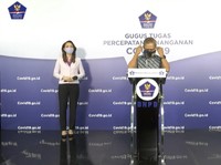 Achmad Yurianto & Reisa Broto Asmoro Pensiun Umumkan Covid-19