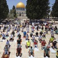 Parah, Israel Larang Warga Palestina Salat Jumat di Al-Aqsa