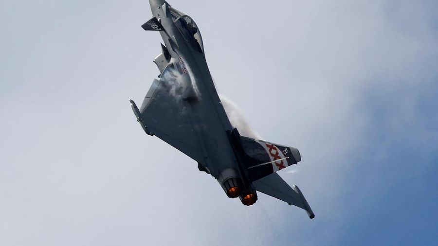 Jet Tempur jenis Eurofighter Typhoon (File Photo AP)