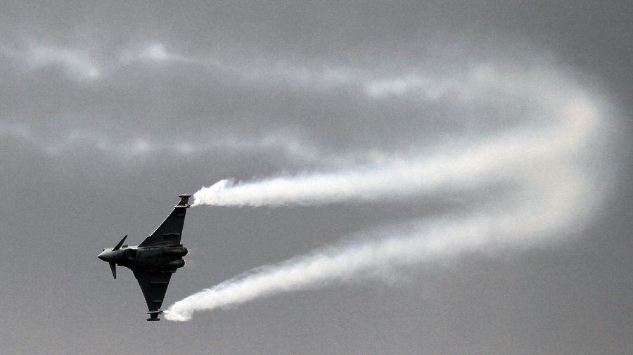 Jet Tempur jenis Eurofighter Typhoon