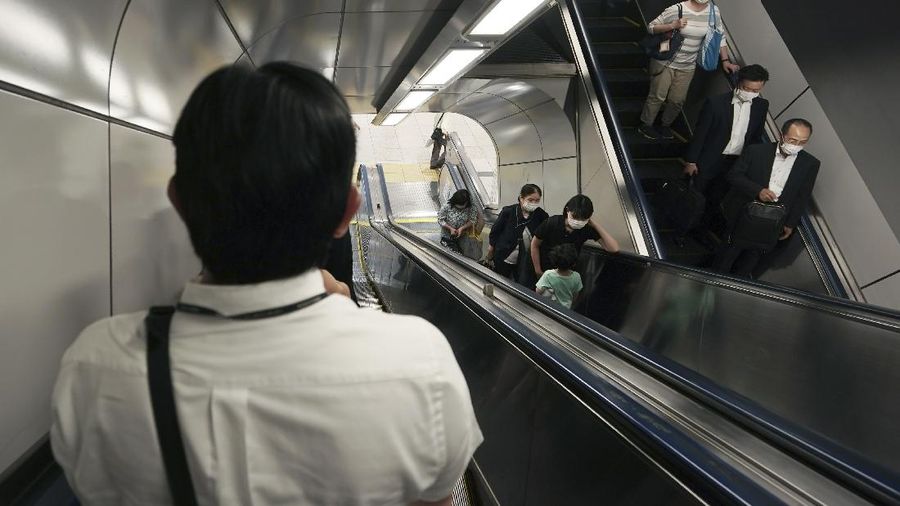 Virus Outbreak Japan Daily Life