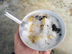 Slurpp! Es Dawet Ireng yang Manis Segar dari Purworejo