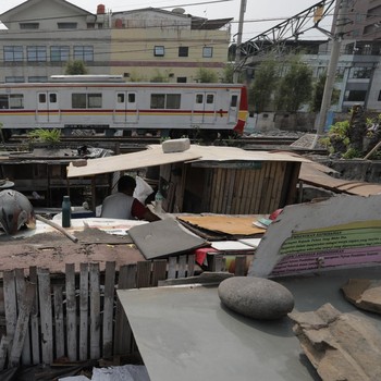 Potret Kemiskinan Jakarta Saat Pandemi Covid-19 Masih Ganas