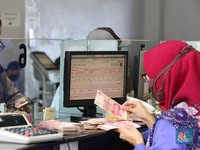 Mau Kirim-kirim Duit Pas Lagi di LN? Manfaatin Remitansi Yuk
