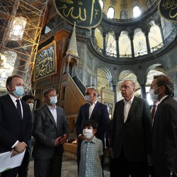Resmi Jadi Mesjid, Erdogan Kunjungi Hagia Sophia