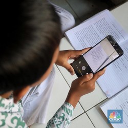 Guru dan Siswa Punya Komplain yang Sama Soal Belajar Online