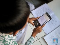 Guru dan Siswa Punya Komplain yang Sama Soal Belajar Online