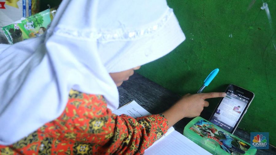 Ilustrasi Metode Belajar Mengajar viaOnline (CNBC Indonesia/Andrean Kristianto)