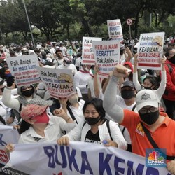 Pekerja Spa Cs Serbu Anies, Ini Alasan Hiburan Belum Dibuka