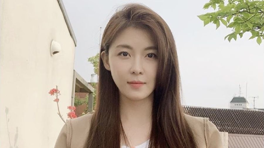 Park Shin Hye (Instagram@Ssinz7)