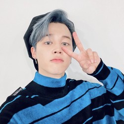 Dari Jurnalis Sampai Artis AS Kepincut Pesona Jimin BTS