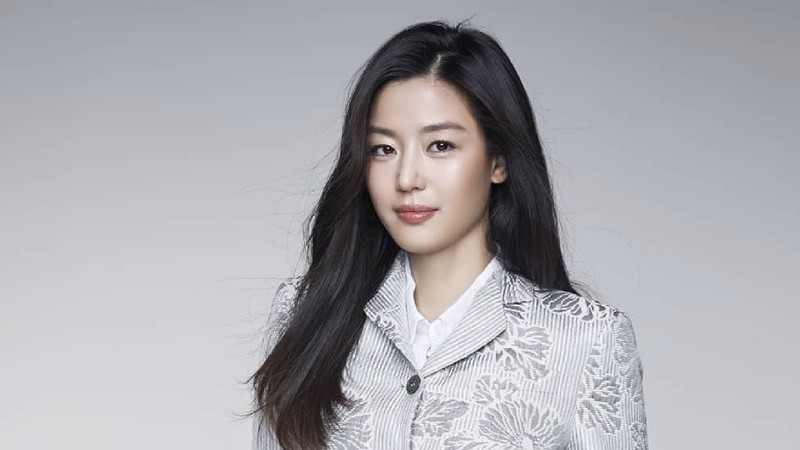 Park Shin Hye (Instagram@Ssinz7)