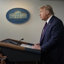 Pak Jokowi, Trump Sudah Pesan Vaksin Moderna Rp 22 T Lho!
