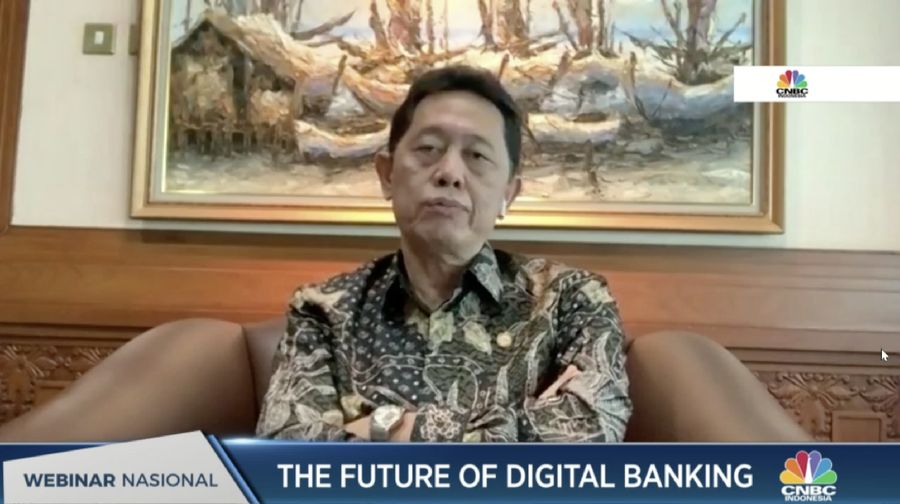 Anggota Dewan Komisioner OJK Heru Kristiyana di acara Webinar Nasional CNBC Indonesia bertema