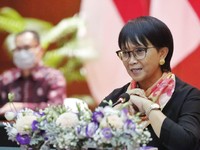 Kejar Investasi EBT, Pemerintah Dekati UEA Lagi