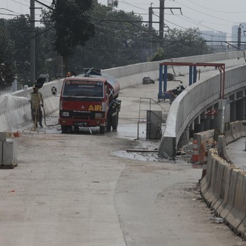 Melihat Progres Flyover Tj Barat dan Lenteng Agung