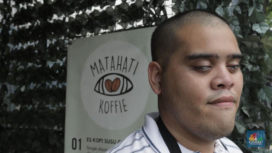 Potret Barista Tunanetra Bertahan Ditengah Pandemi (CNBC Indonesia/ Tri Susilo)